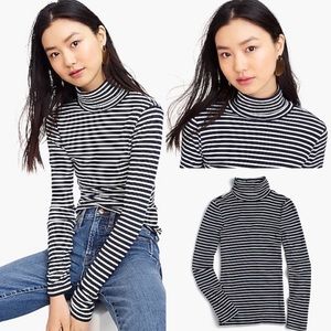 NWT J. Crew cotton turtleneck !